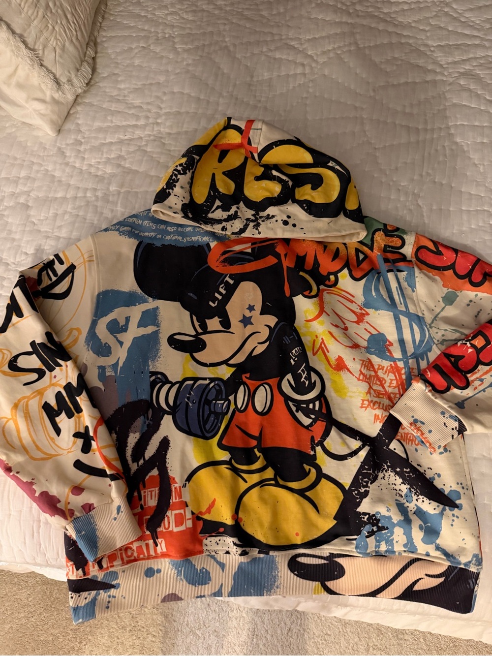 Superfresh LIMITED EDITION Mickey Mouse Graffiti Hoodie Medium NEW